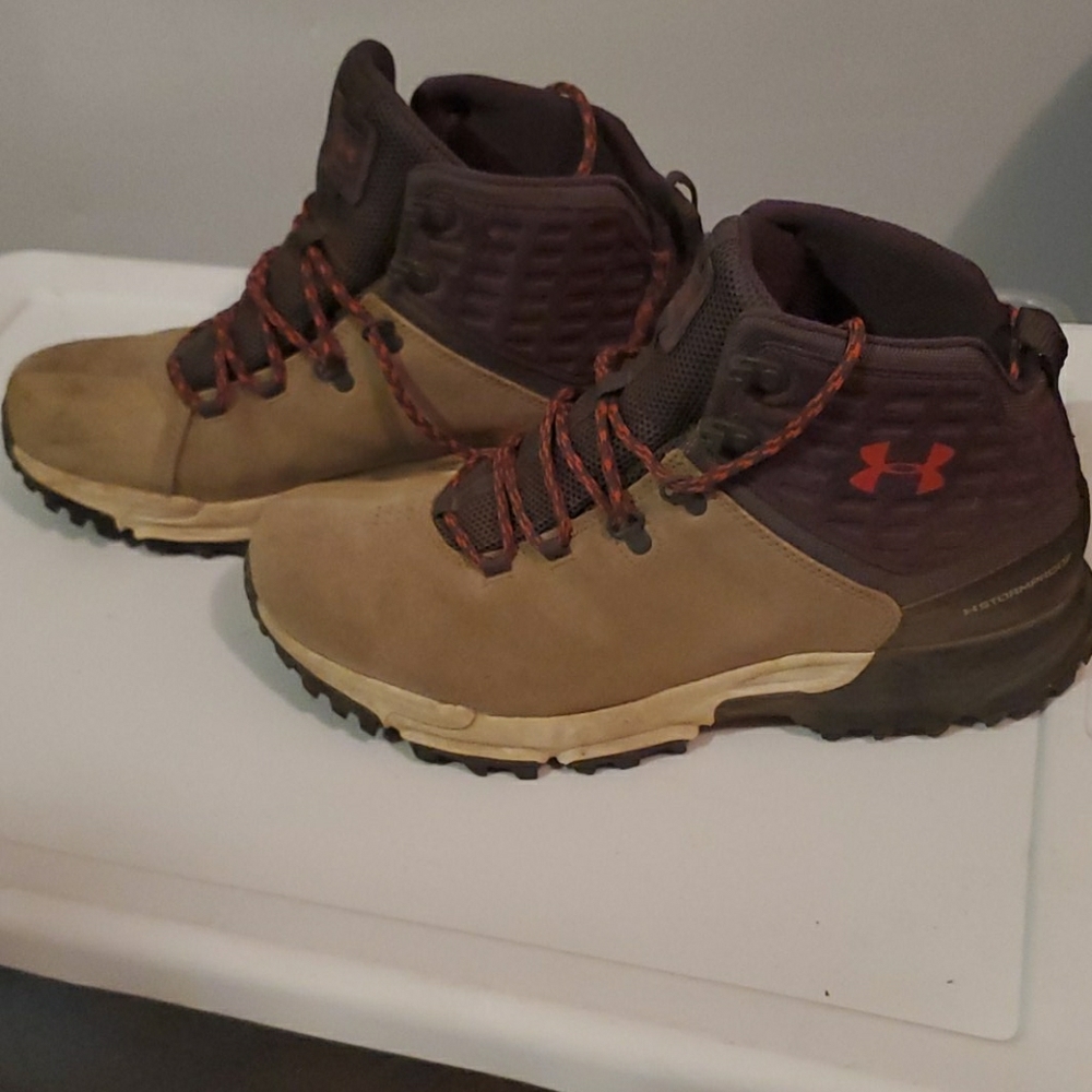 Under Armour Hiking Boots